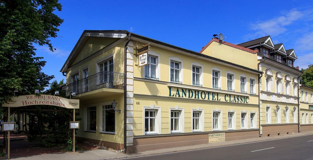 Landhotel Classic Oranienburg Exteriör bild
