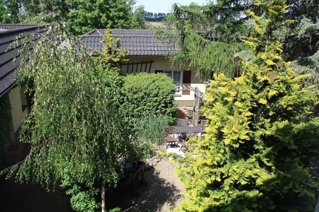 Landhotel Classic Oranienburg Exteriör bild